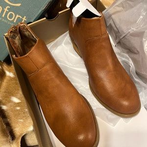 B-O-C booties in tan. Cute lining and comfy soles! 9.5 M NIB